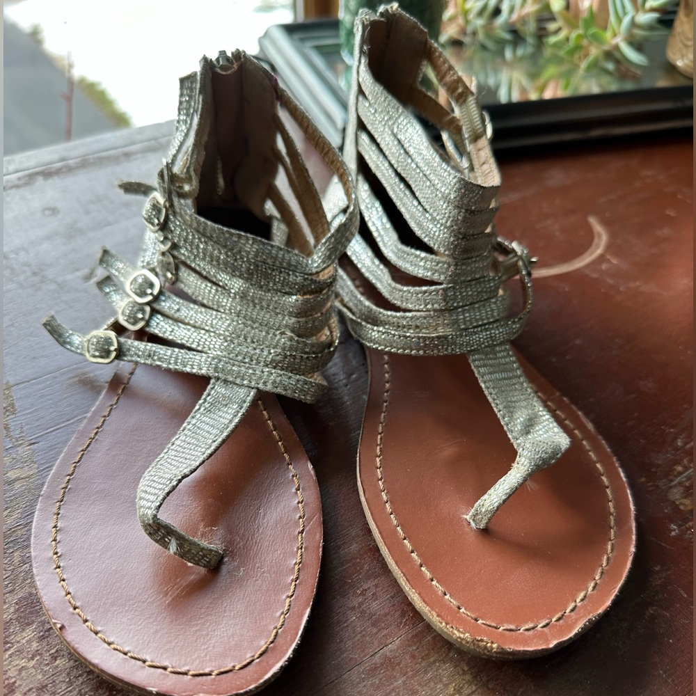Bonnibel Zip-up Women’s Sandals